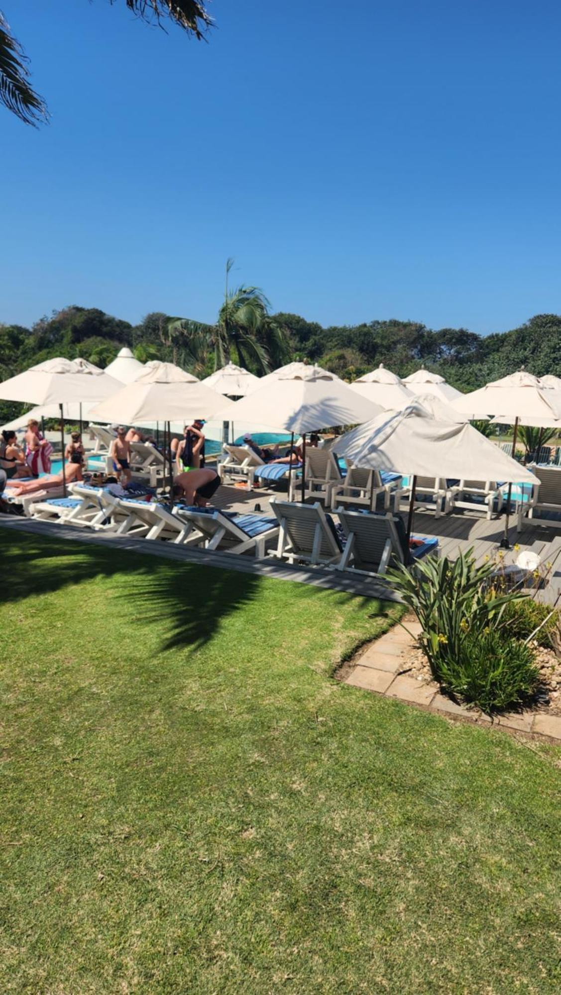 Umhlanga Breakers Resort Durban Exterior photo
